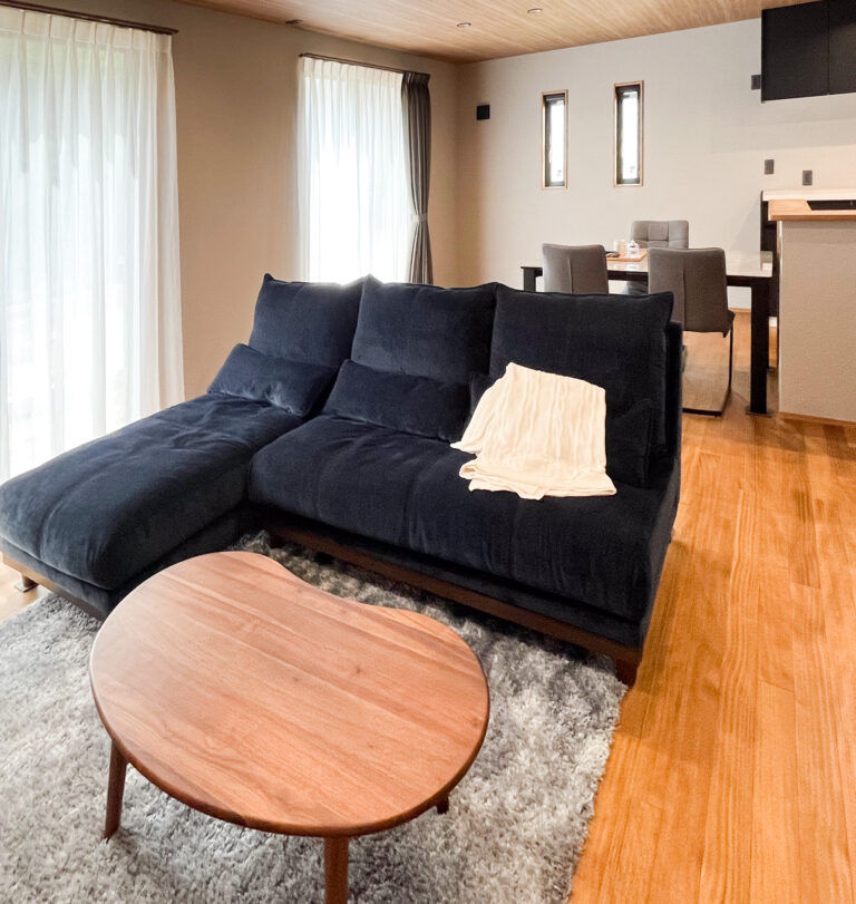 ユニバーサルホーム（福岡マリナ通り店、福岡南店、宗像店、唐津店） 【2,000万円台/40坪台】　ビルトインガレージ付き！木の雰囲気を楽しめる住宅の建築実例画像7