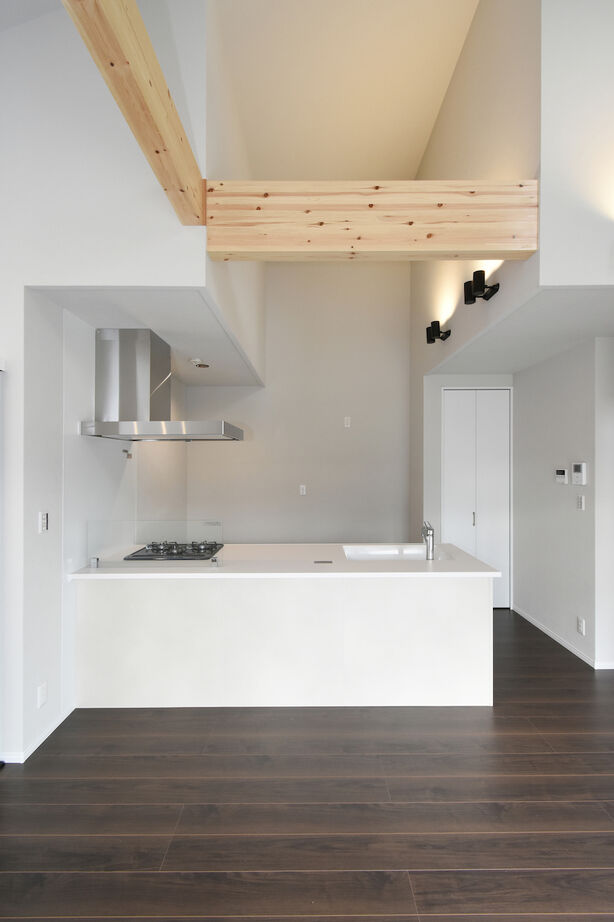 こだわり工務店　そうしん 【滋賀県/2000万円台/間取り有】平屋のような佇まいや間取りが魅力。住まい全体が緩やかに繋がる吹抜けの家の建築実例画像3