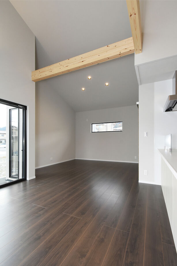 こだわり工務店　そうしん 【滋賀県/2000万円台/間取り有】平屋のような佇まいや間取りが魅力。住まい全体が緩やかに繋がる吹抜けの家の建築実例画像4