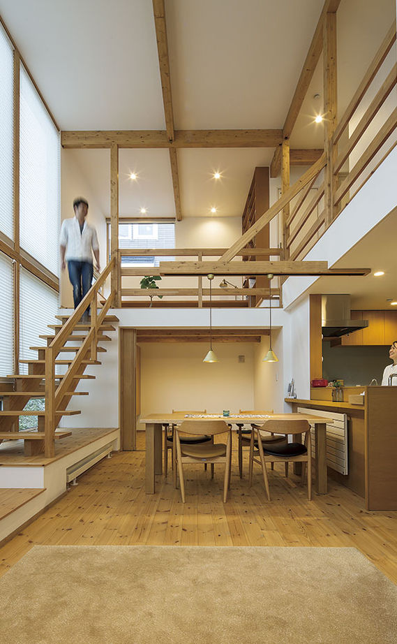 アートホーム 【A-prot】｜札幌市/3LDK＋フリースペース｜「桜を見る家」も設計のカギ　無垢の香りあふれる魅力の住まいの建築実例画像6