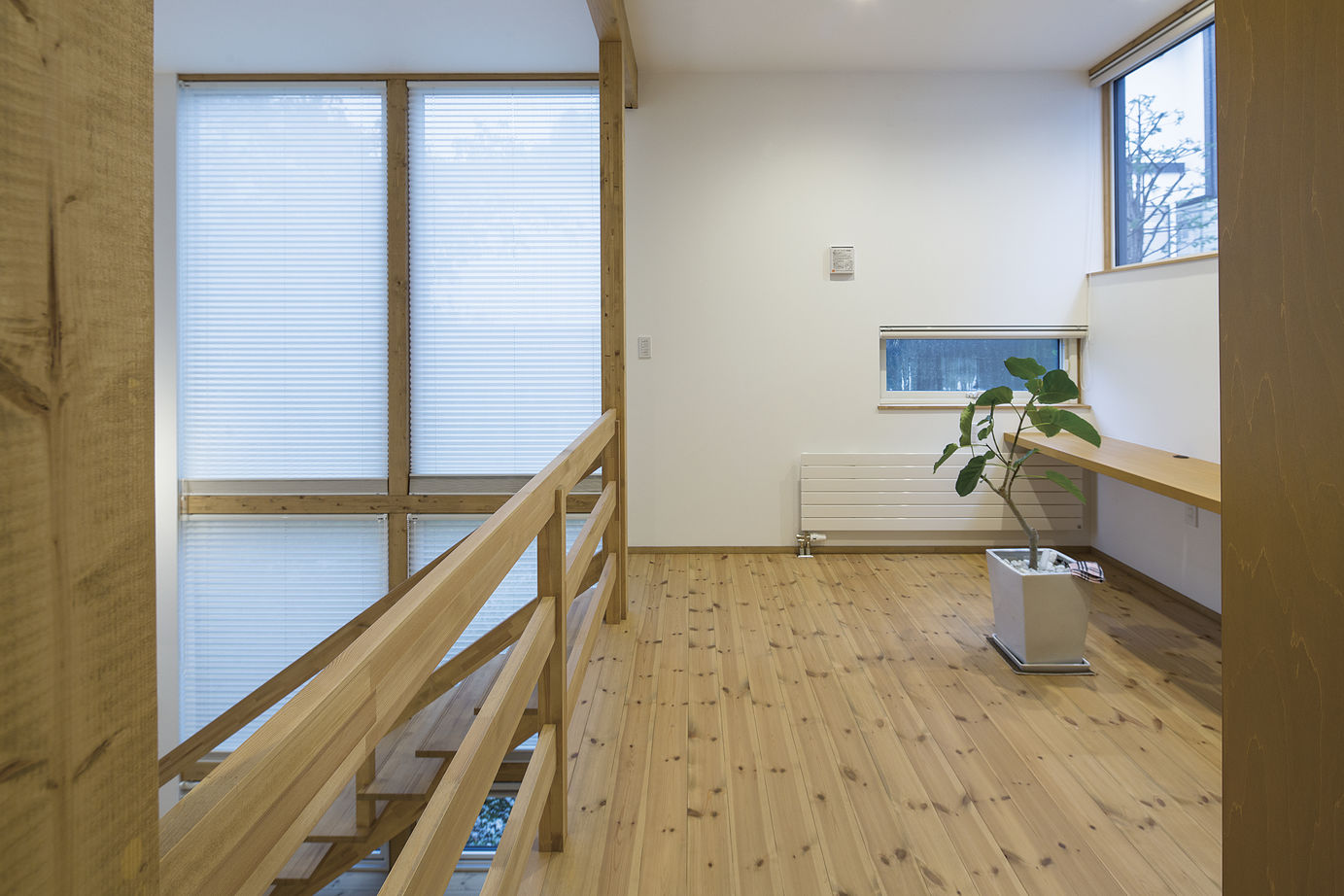 アートホーム 【A-prot】｜札幌市/3LDK＋フリースペース｜「桜を見る家」も設計のカギ　無垢の香りあふれる魅力の住まいの建築実例画像8