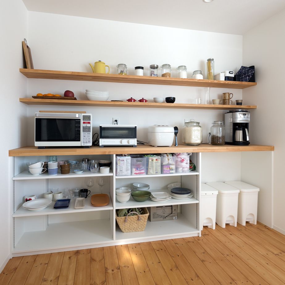 アートホーム 【A-prot】｜千歳市/４LDK｜魅せる収納。坂道をモチーフに間取りが計画された白く美しい家の建築実例画像3