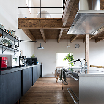 アートホーム 【A-Prot】｜3380万円/北広島市/3LDK/土間玄関｜インダストリアル＆木のイメージが魅力的な住まいの建築実例画像3