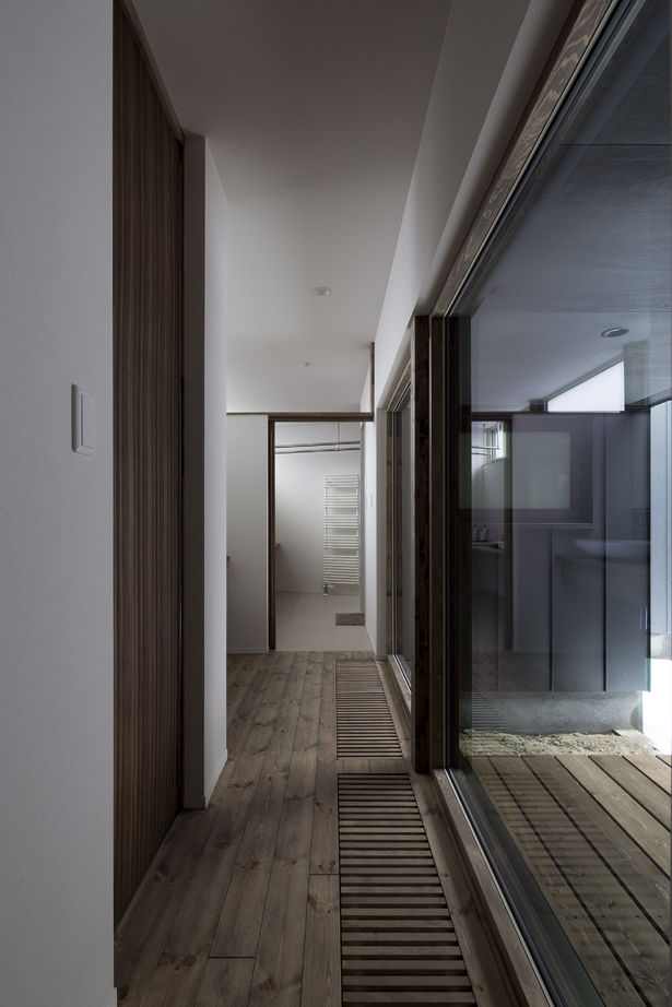 アートホーム 【A-Prot】｜4010万円/札幌市/3LDK間取図｜内に開くプライベート空間とビルトインガレージの住まいの建築実例画像9