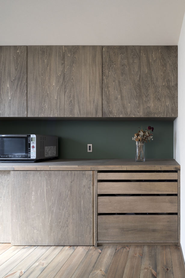 アートホーム 【mini prot City】｜千歳市/３LDK｜間口狭い都市部でもプライバシー確保［タイプと間取選択・規格化住宅］の建築実例画像8