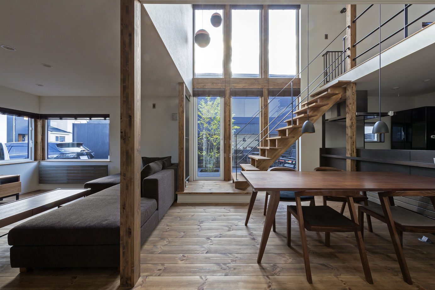 アートホーム 【mini prot Exz】｜苫小牧市/４LDK｜お客様ご要望のウッドデッキを配置［タイプと間取選択・規格化住宅］の建築実例画像4