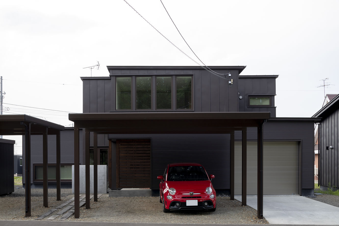 アートホーム 【A-Prot】｜3860万円/千歳市/4LDK+フリースペース間取図｜インナーガレージと吹き抜けリビングの住まいの建築実例画像3