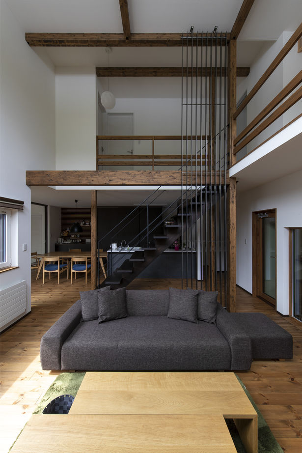 アートホーム 【A-Prot】｜3860万円/千歳市/4LDK+フリースペース間取図｜インナーガレージと吹き抜けリビングの住まいの建築実例画像5