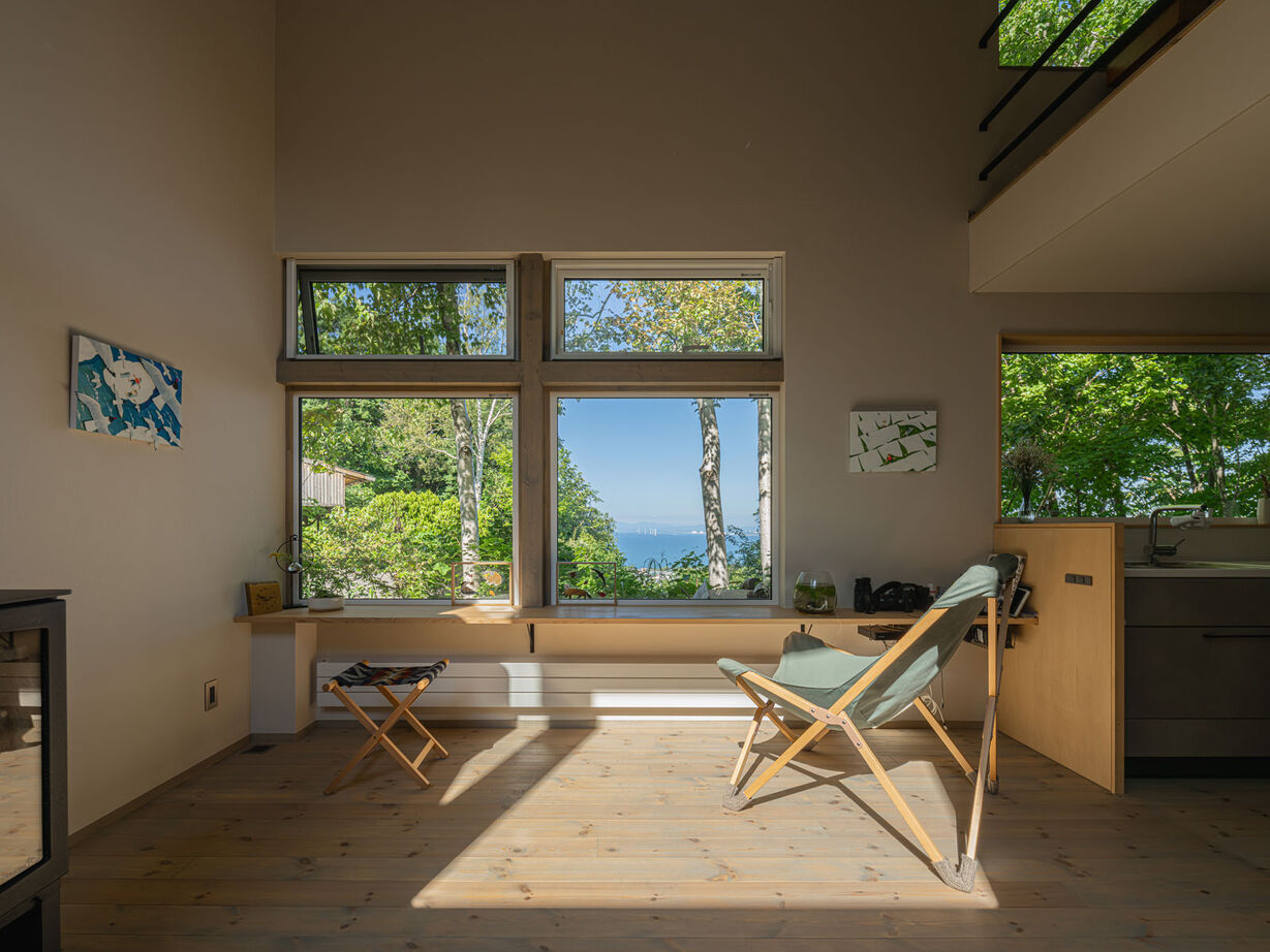 アートホーム 【A-Prot】｜小樽市 / 2LDK＋フリースペース｜空気のように自然と溶け合い日々を暮らす「365季」の家の建築実例画像2