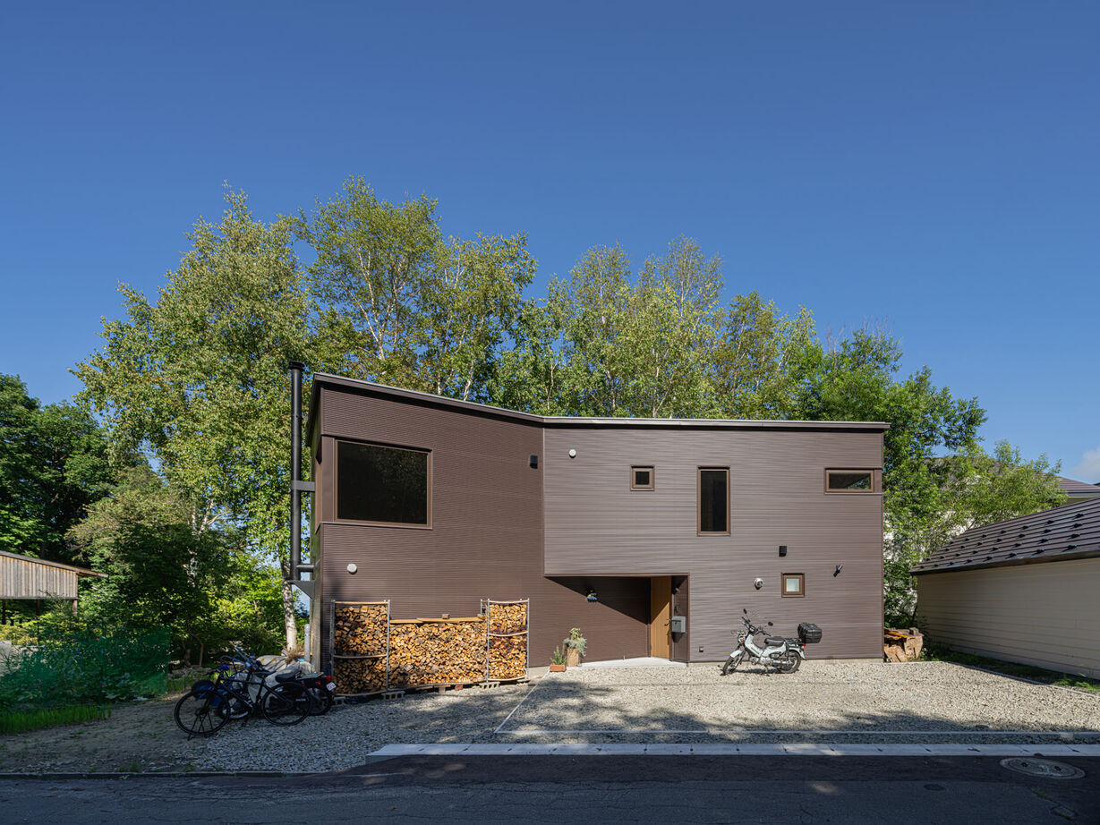 アートホーム 【A-Prot】｜小樽市 / 2LDK＋フリースペース｜空気のように自然と溶け合い日々を暮らす「365季」の家の建築実例画像4