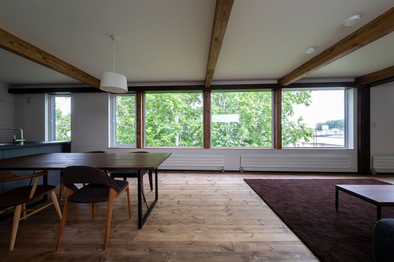 アートホーム 【重量木骨の家】｜札幌市 / 2LDK｜耐震構法 SE構法を採用、旗竿地を生かした「tunnel house」の建築実例画像4