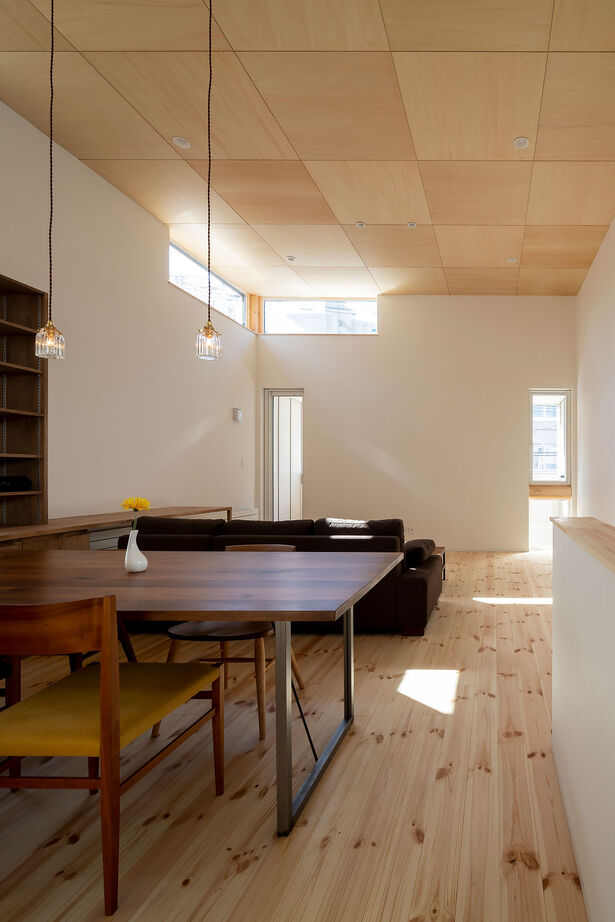 アートホーム 【重量木骨の家】｜札幌市 / 3LDK｜耐震構法 SE構法を採用、大きな吹き抜けのある「トウヤノイエ」の建築実例画像5