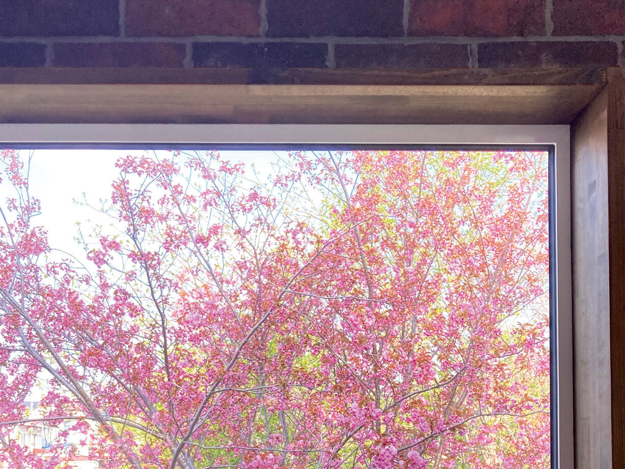 アートホーム 【A-Prot】｜札幌市｜四季の眺めと家族の時間を楽しむ緑に浮かぶ展望リビングの家「移ろう描写」の建築実例画像16