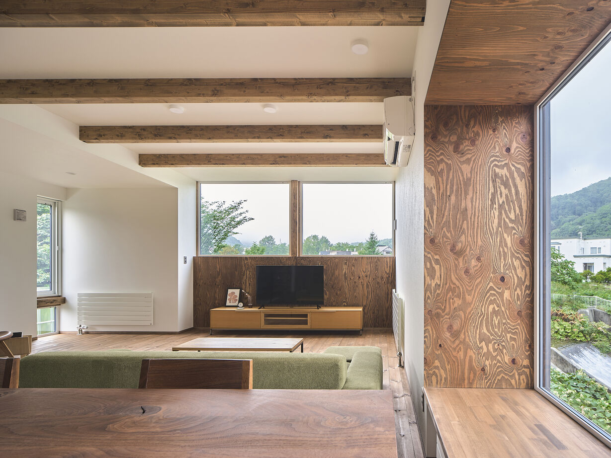 アートホーム 【A-Prot】｜札幌市 / 3LDK｜豊かな自然に共鳴し、四季の移ろいと共に過ごせる「共鳴する家」の建築実例画像1