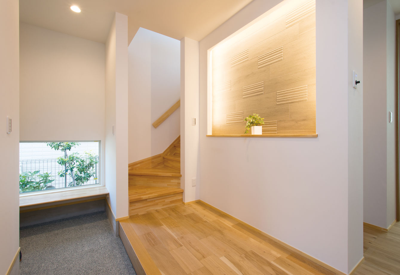 家物語　小林工務店 【1,000万円～1,500万円】エアコン１台で家中が心地よい。無垢の床と相まって、冬暖かく夏涼しい暮らしの建築実例画像3