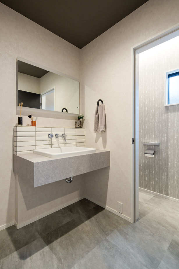 家物語　小林工務店 【1000～1500万円/33坪/間取り図有】拘りキッチンにガルバリウムの外装まで叶えた高いコストパフォーマンスの建築実例画像8