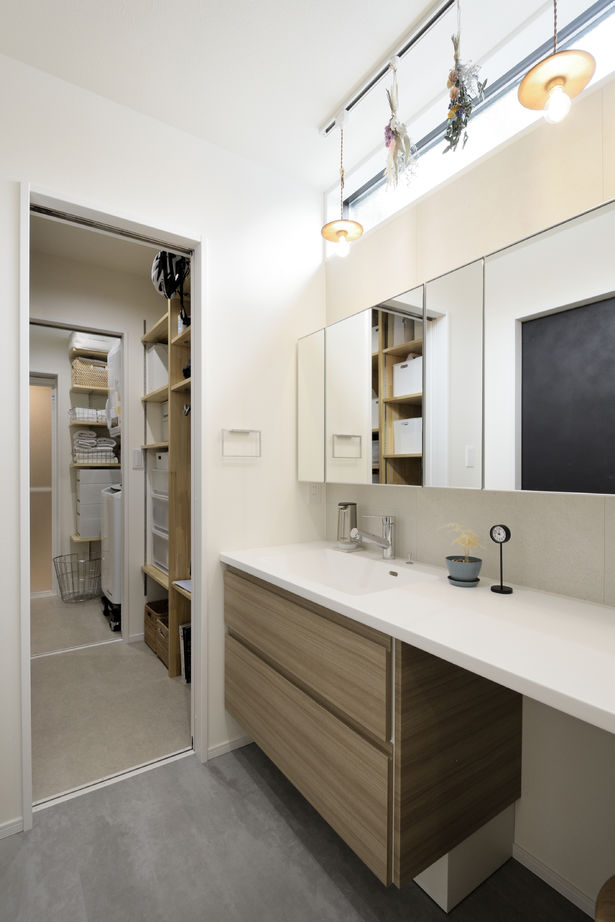 家物語　小林工務店 【1500～1999万円/間取り図有/無垢材】天井や床に無垢材を使用。性能・間取り等予算内で最大限の拘りを実現の建築実例画像6