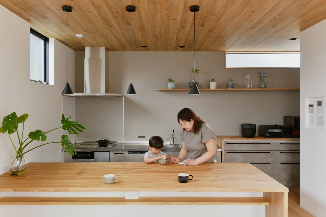 家物語　小林工務店 【1500~1999万円/3階建て/インナーバルコニー/間取り図有】プライバシーと外へのつながりを両立した家の建築実例画像5