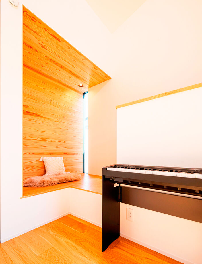 家物語　小林工務店 【2000万円台/吹き抜け/インナーバルコニー/間取り図有】伸びやかな空間。心身くつろぐ2階LDKの建築実例画像8