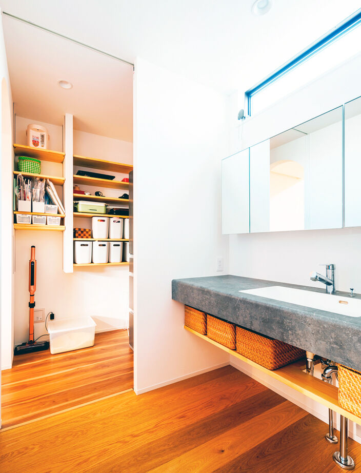 家物語　小林工務店 【2000万円台/吹き抜け/インナーバルコニー/間取り図有】伸びやかな空間。心身くつろぐ2階LDKの建築実例画像9