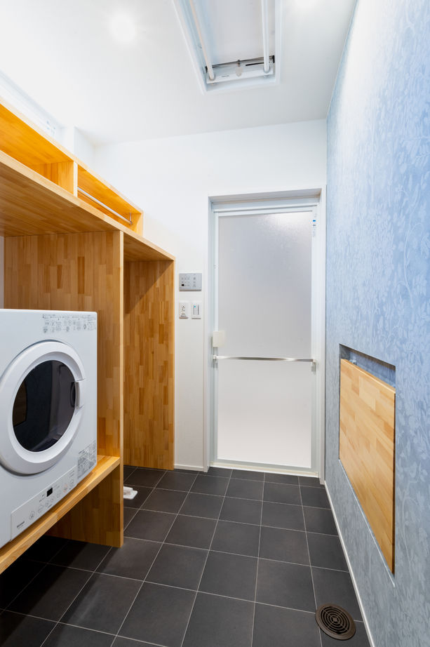 cocochi 藤岡萬建設 一級建築士事務所 【準平屋/32坪/1階完結型間取り/吹抜け】木の美しさに包まれる将来を見据えた「準平屋」の家の建築実例画像7