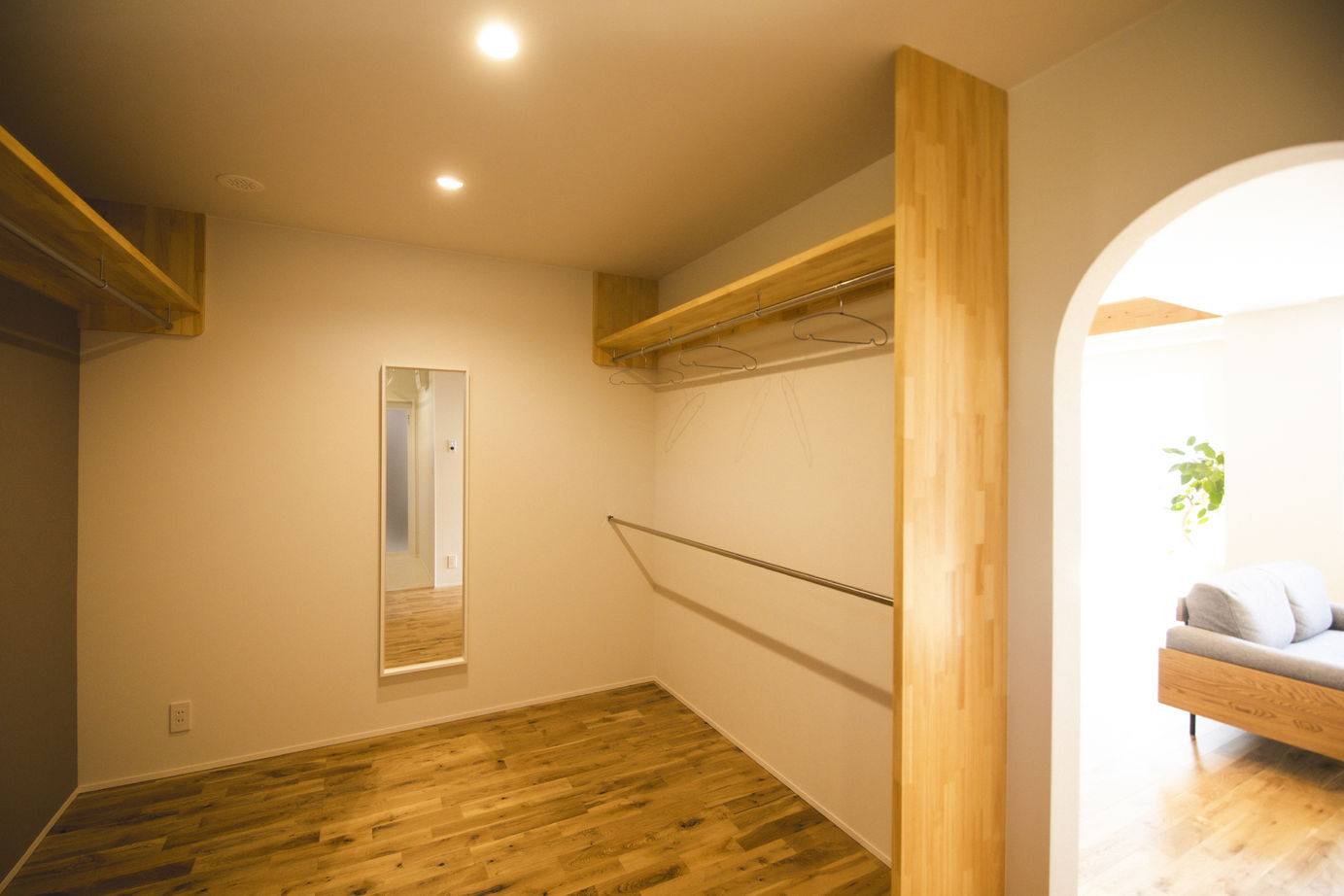 cocochi 藤岡萬建設 一級建築士事務所 【平屋/勾配天井/ロフト】“子育て世代”ロフトのある25坪平屋の建築実例画像6