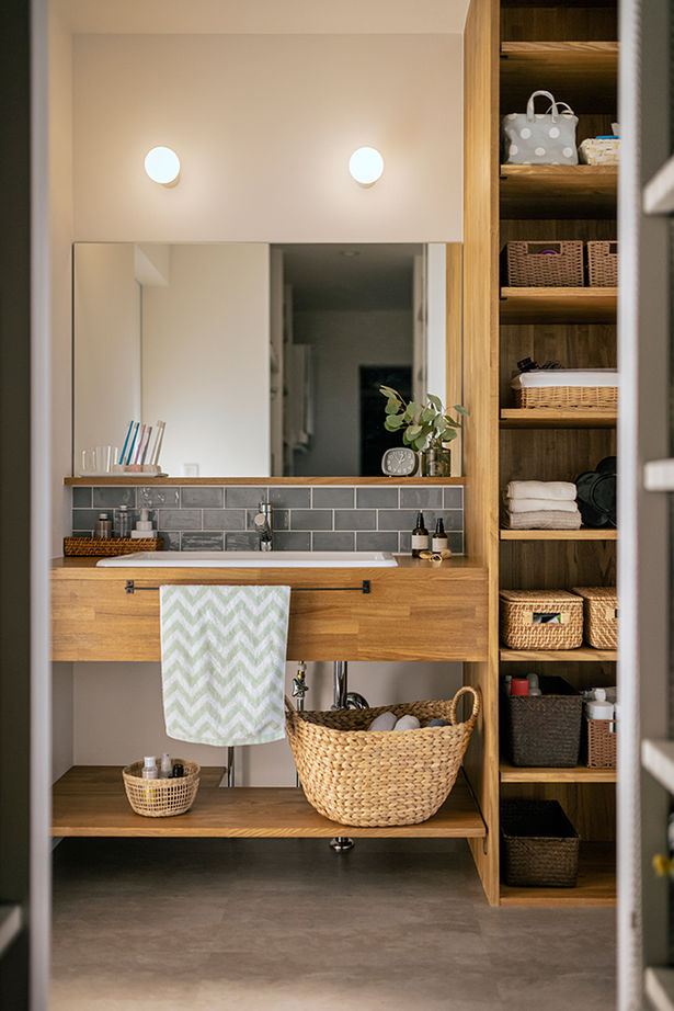 コラボハウス一級建築士事務所 【間取図有／設計士と直接話せる家づくり】大きな窓が切り取る庭の緑が、心を和ませてくれる家の建築実例画像9