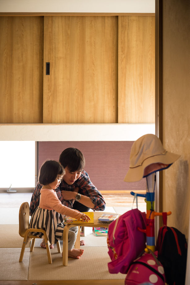 コラボハウス一級建築士事務所 【2000万円台/約38坪/間取図有】子育て中の設計士と建てた、自然素材が癒しのLDKとモダンなキューブ型の家の建築実例画像7