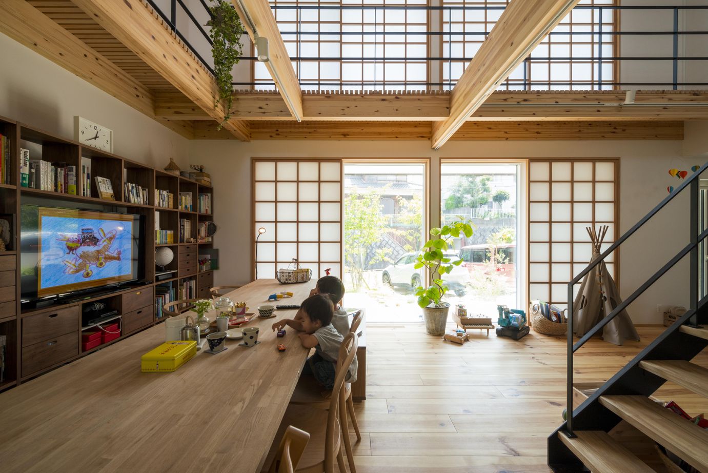 コラボハウス一級建築士事務所 【3000万円／間取り図有】6畳エアコン1台で家全体をカバー。断熱・日射・通風を計算しつくして1年中快適にの建築実例画像4