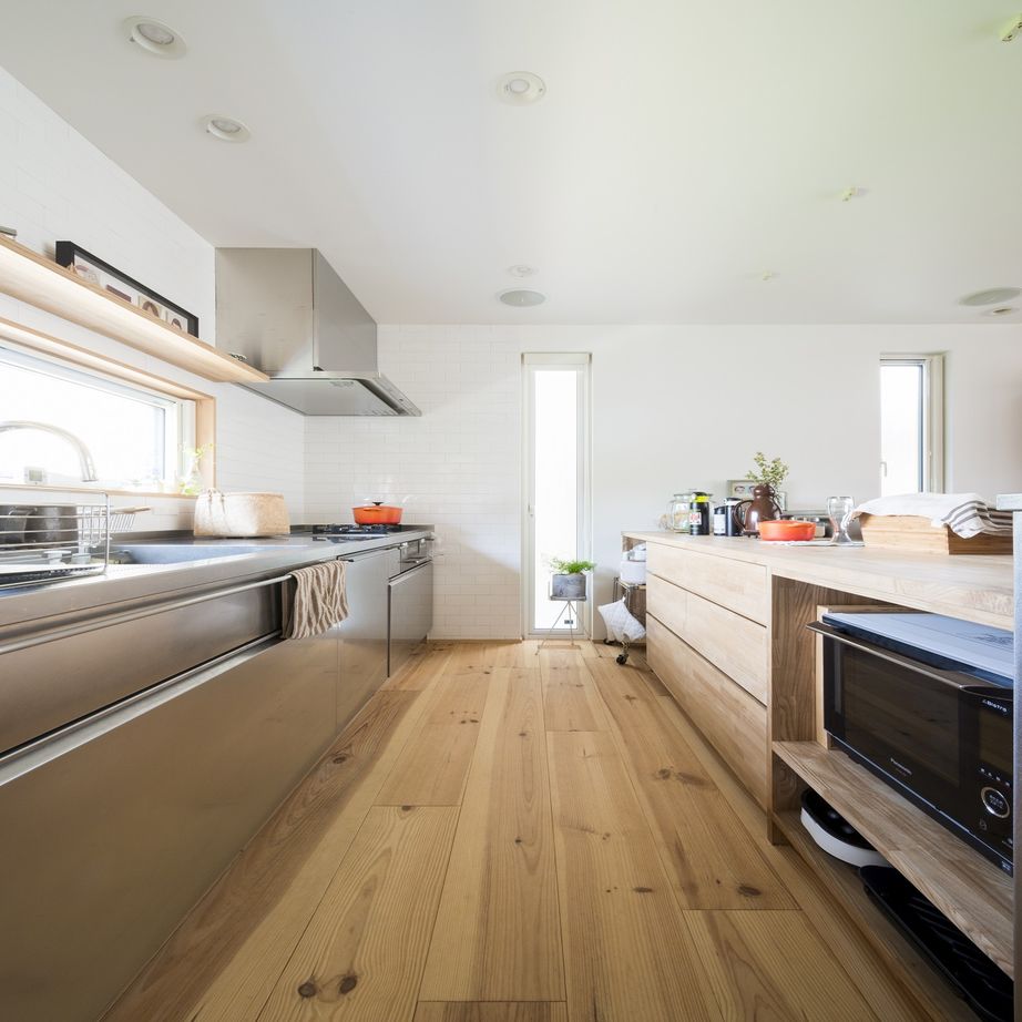 コラボハウス一級建築士事務所 【3000万円／間取り図有】6畳エアコン1台で家全体をカバー。断熱・日射・通風を計算しつくして1年中快適にの建築実例画像5