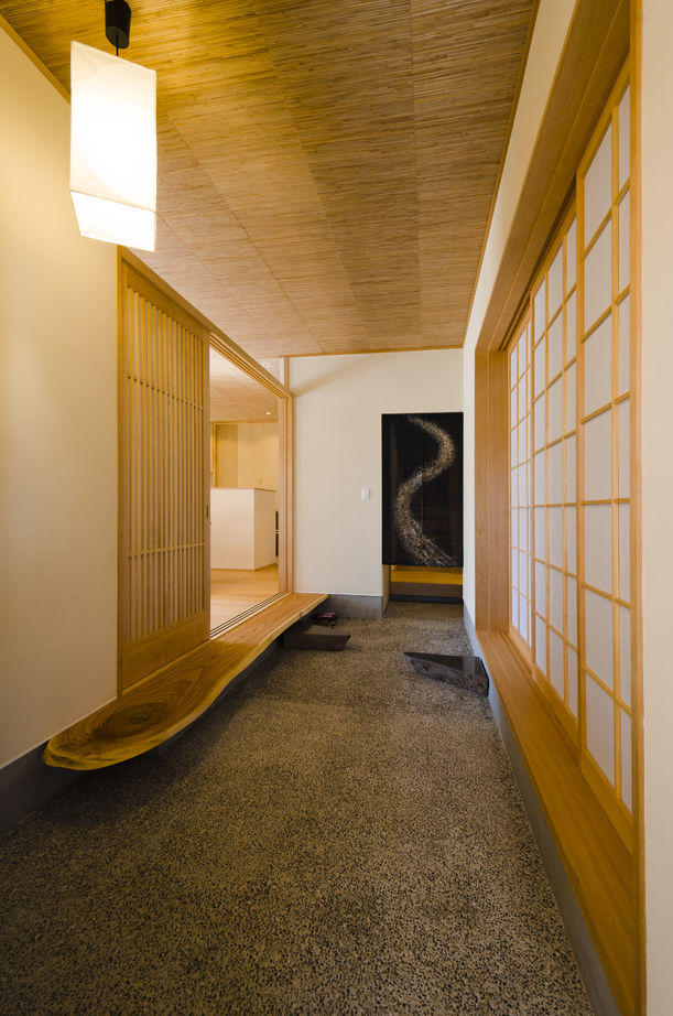 コラボハウス一級建築士事務所 【2000万円台/土間/間取り図有】まるで旅館のような和の 佇まい！シンプルで和室と通り土間がこだわりの家の建築実例画像3