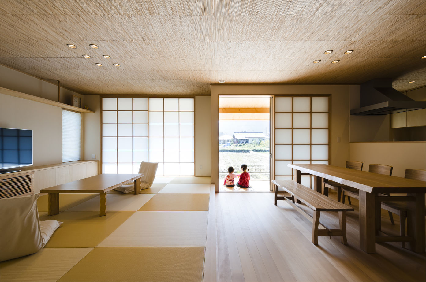 コラボハウス一級建築士事務所 【2000万円台/土間/間取り図有】まるで旅館のような和の 佇まい！シンプルで和室と通り土間がこだわりの家の建築実例画像5