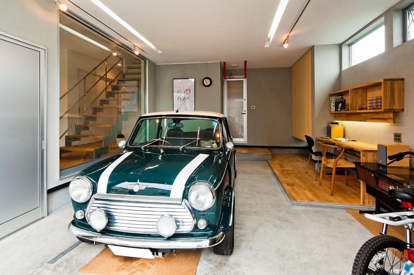 コラボハウス一級建築士事務所 【2100～2200万円/間取り図有】インナーガレージ×趣味室、２階リビング×シアタールーム…大人の憧れを凝縮の建築実例画像7