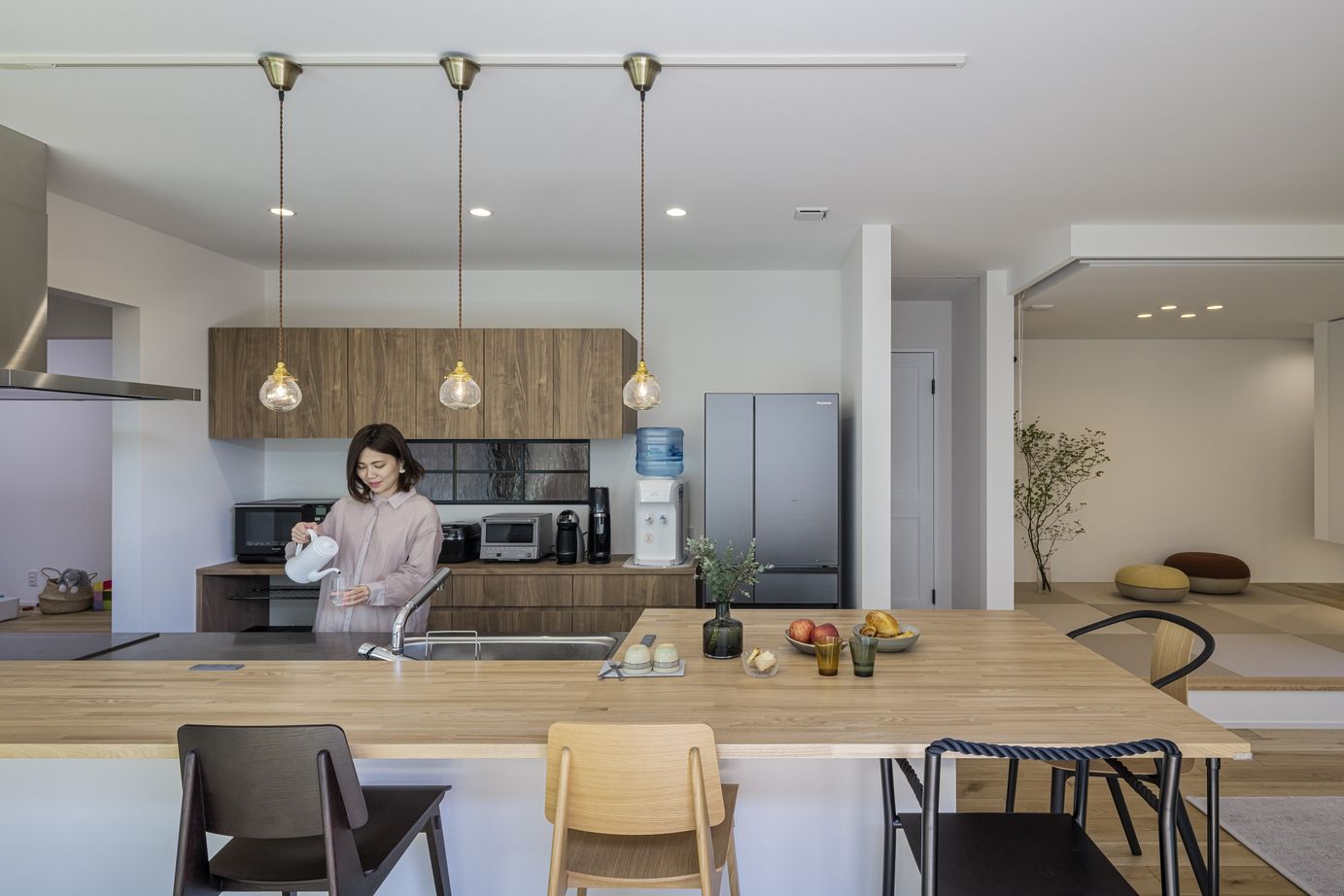 コラボハウス一級建築士事務所 【2000万円台/30坪台/中庭/間取り図有】カフェのようなおしゃれな家！シンプル×スタイリッシュな平屋の建築実例画像4