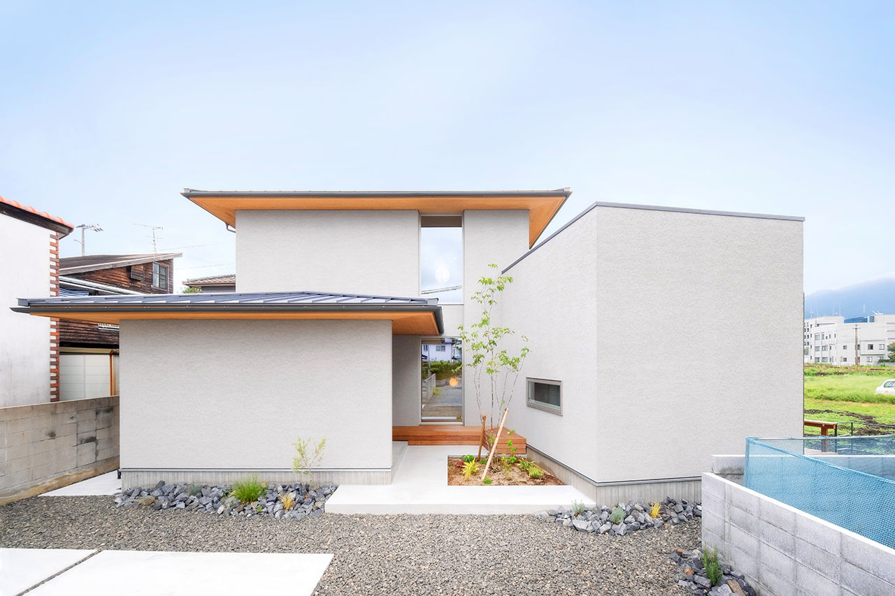 コラボハウス一級建築士事務所 【2000万円台／約36坪】広々LDKのあるナチュラルなお家／眺めの良いライブラリー・スタディスペースの建築実例画像1