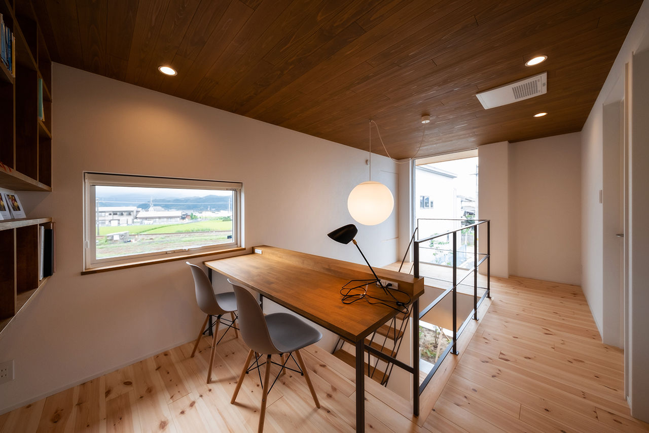 コラボハウス一級建築士事務所 【2000万円台／約36坪】広々LDKのあるナチュラルなお家／眺めの良いライブラリー・スタディスペースの建築実例画像6