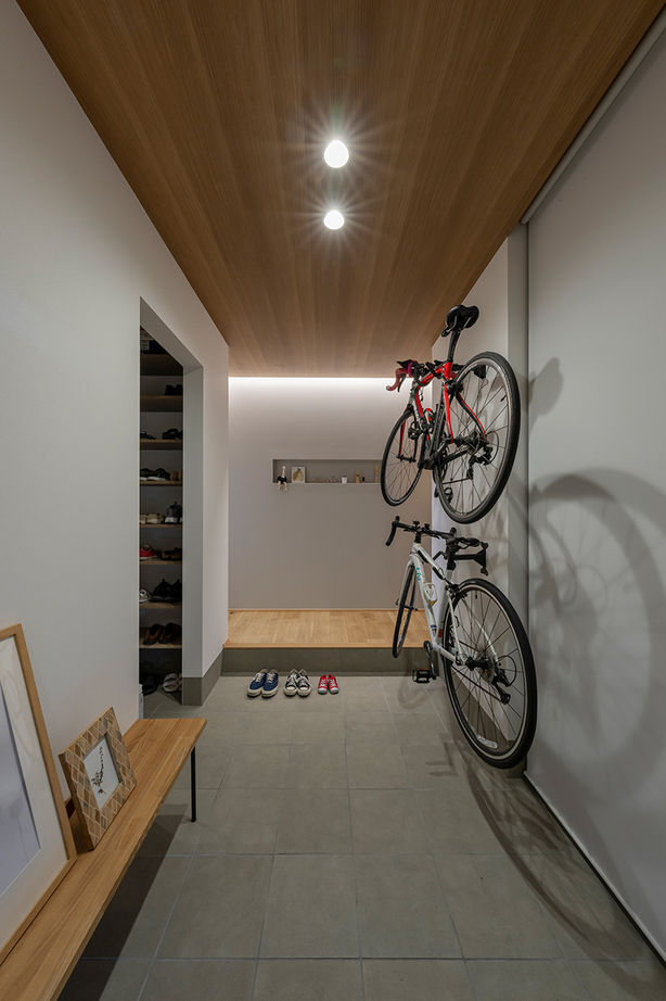 コラボハウス一級建築士事務所 【3000万円台／約33坪／間取り図有】お洒落好きな夫婦が住む高天井の平屋／ ロフト／回遊動線の建築実例画像10