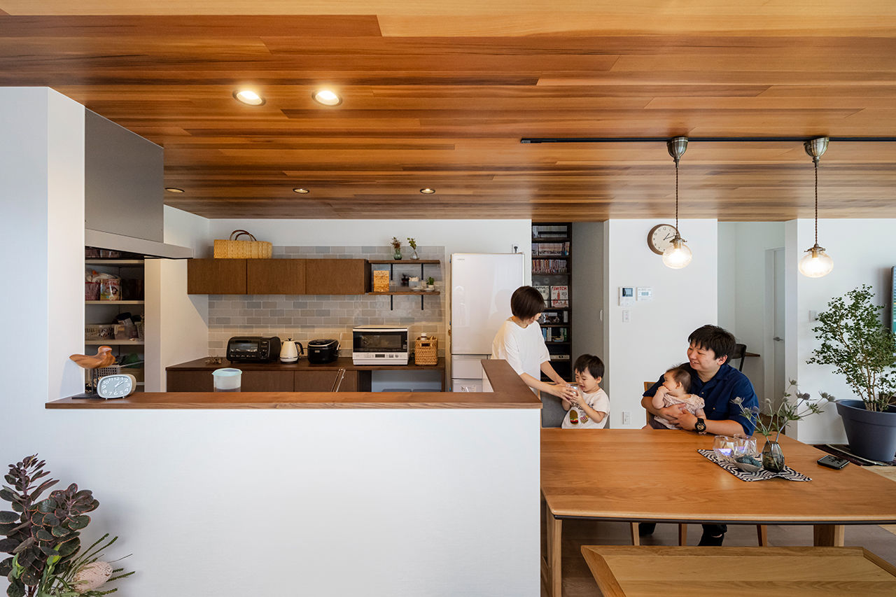 コラボハウス一級建築士事務所 【3000万円台／約40坪／間取り図有】田園に向かってコの字に開いた平屋の建築実例画像2