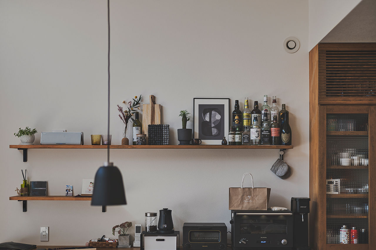 コラボハウス一級建築士事務所 【2000万円台／約30坪／間取り図有】平屋暮らし／本棚階段と陽だまりの家／キッチン裏にランドリールームの建築実例画像4