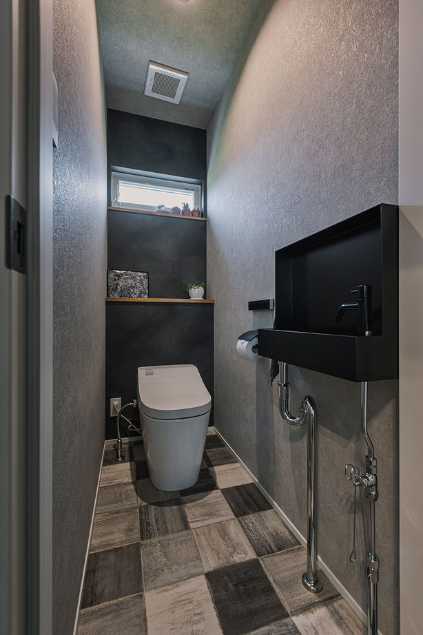 コラボハウス一級建築士事務所 【2000万円台／約30坪／間取り図有】平屋暮らし／本棚階段と陽だまりの家／キッチン裏にランドリールームの建築実例画像10