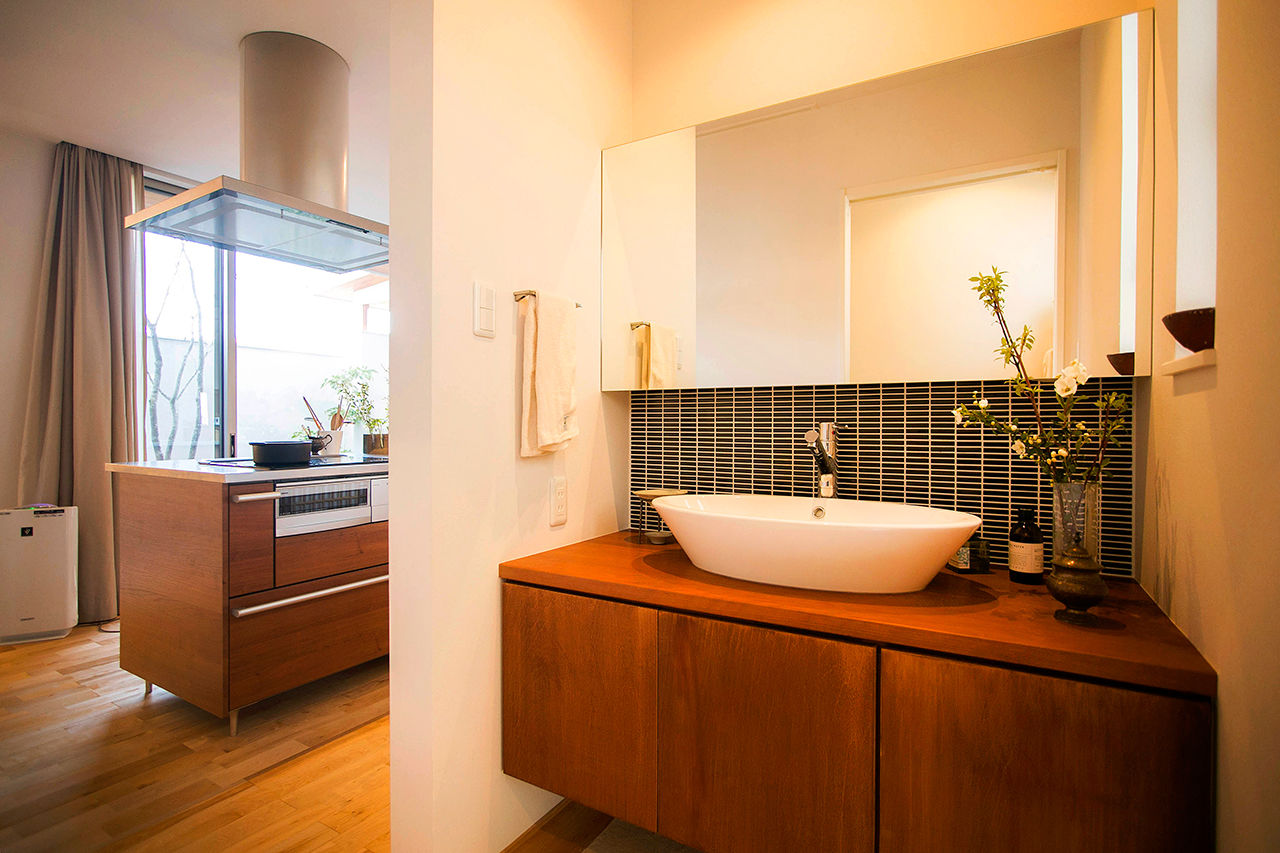 コラボハウス一級建築士事務所 【2000万円台／約33坪／間取り図有】まるで高級旅館！畳玄関と格子を使った、かっこいい和風注文住宅の建築実例画像4