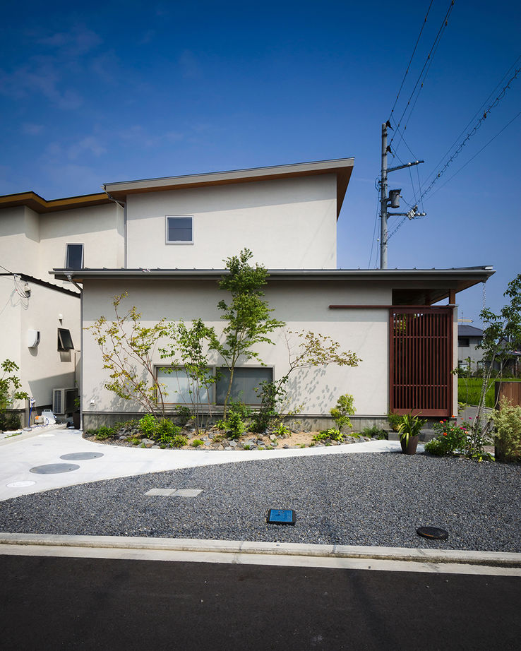 コラボハウス一級建築士事務所 【2000万円台／約33坪／間取り図有】まるで高級旅館！畳玄関と格子を使った、かっこいい和風注文住宅の建築実例画像10