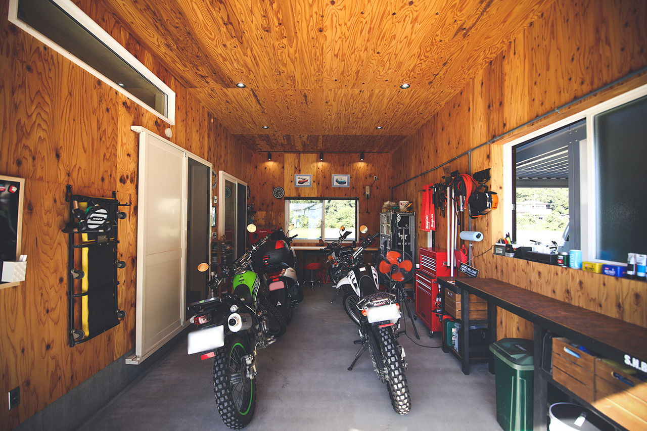 コラボハウス一級建築士事務所 【2000万円台／37坪／間取り図有】DIYを楽しむアメリカンスタイルのガレージ平屋／雑貨作りの作業場の建築実例画像7