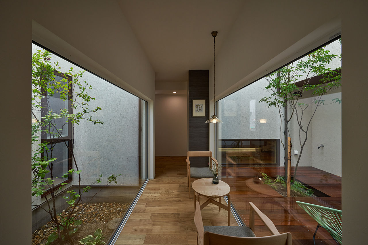 コラボハウス一級建築士事務所 【3000万円台／約31坪／間取り図有】 2つの中庭がある洗練された高級和モダンな平屋の建築実例画像5