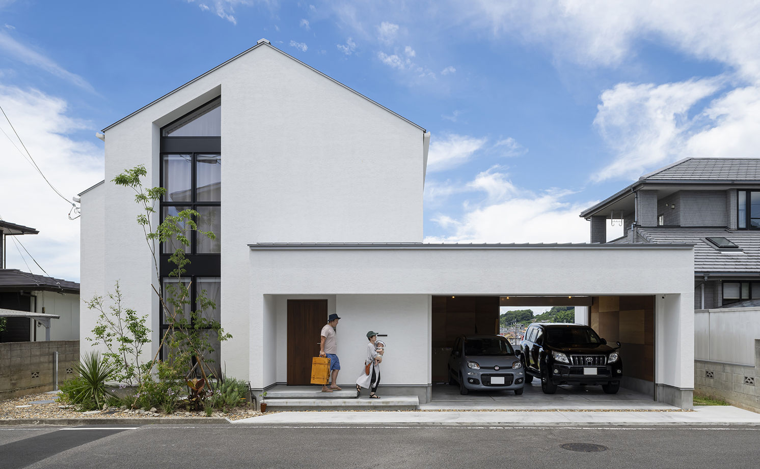 コラボハウス一級建築士事務所 5000万円台｜間取り図｜ガレージハウス｜「食べるのも料理するのも大好き」キッチンが暮らしの真ん中の建築実例画像1