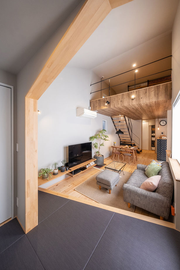 コラボハウス一級建築士事務所 2000万円台｜間取り図｜2階リビング｜坪庭をコの字型に囲む家。隅々まで光が届き、明るく開放感いっぱいの建築実例画像7