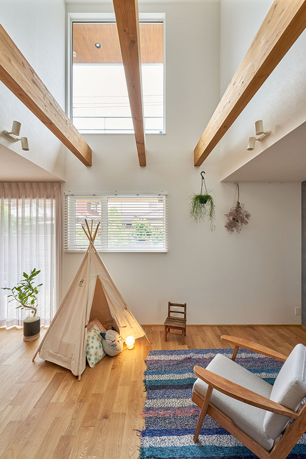 コラボハウス一級建築士事務所 2000万円台｜間取り図｜吹き抜け｜陽だまりリビングに家族が集う、木が心地よい大人ナチュラルな家の建築実例画像4