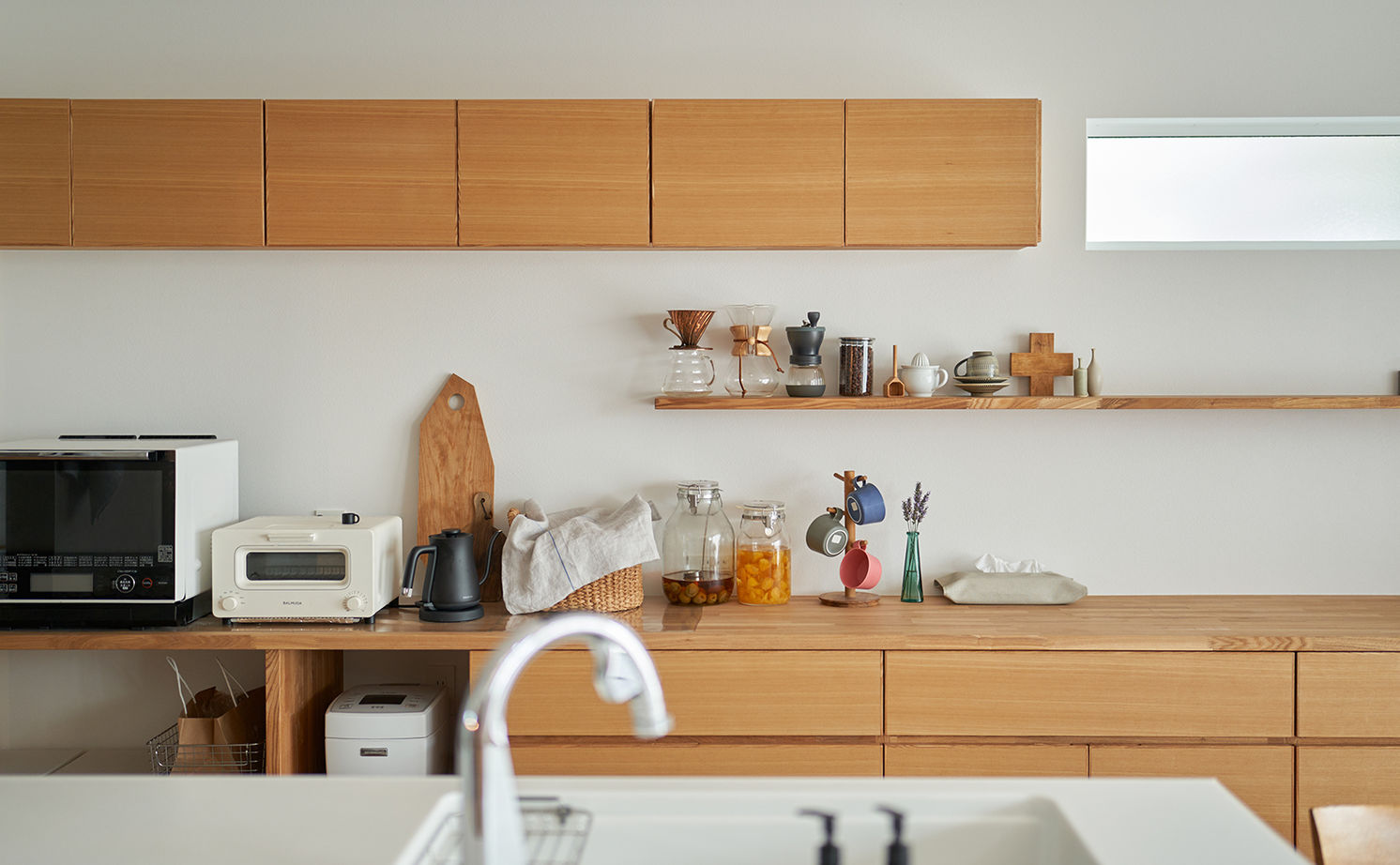 コラボハウス一級建築士事務所 2000万円台｜間取り図｜吹き抜け｜陽だまりリビングに家族が集う、木が心地よい大人ナチュラルな家の建築実例画像6