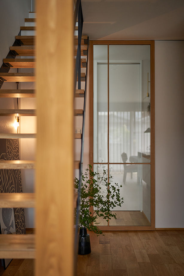 コラボハウス一級建築士事務所 2000万円台｜間取り図｜吹き抜け｜陽だまりリビングに家族が集う、木が心地よい大人ナチュラルな家の建築実例画像9