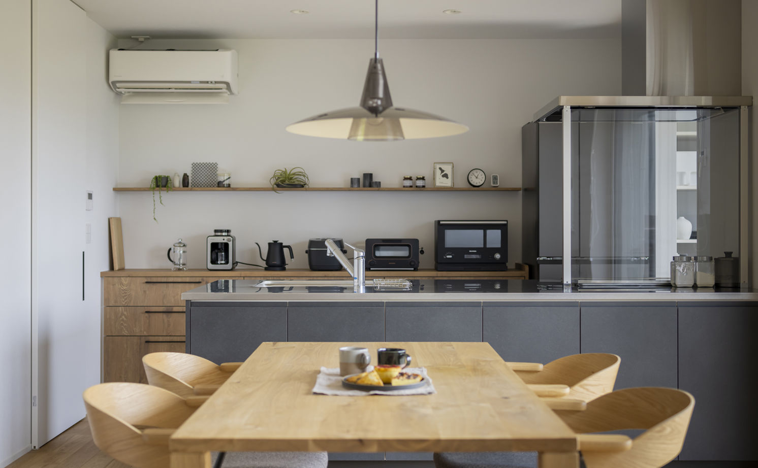 コラボハウス一級建築士事務所 2000万円台｜間取図｜平屋感覚｜真っ直ぐな生活動線で暮らしやすい、老後は階段の上り下りがない平屋風の家の建築実例画像3